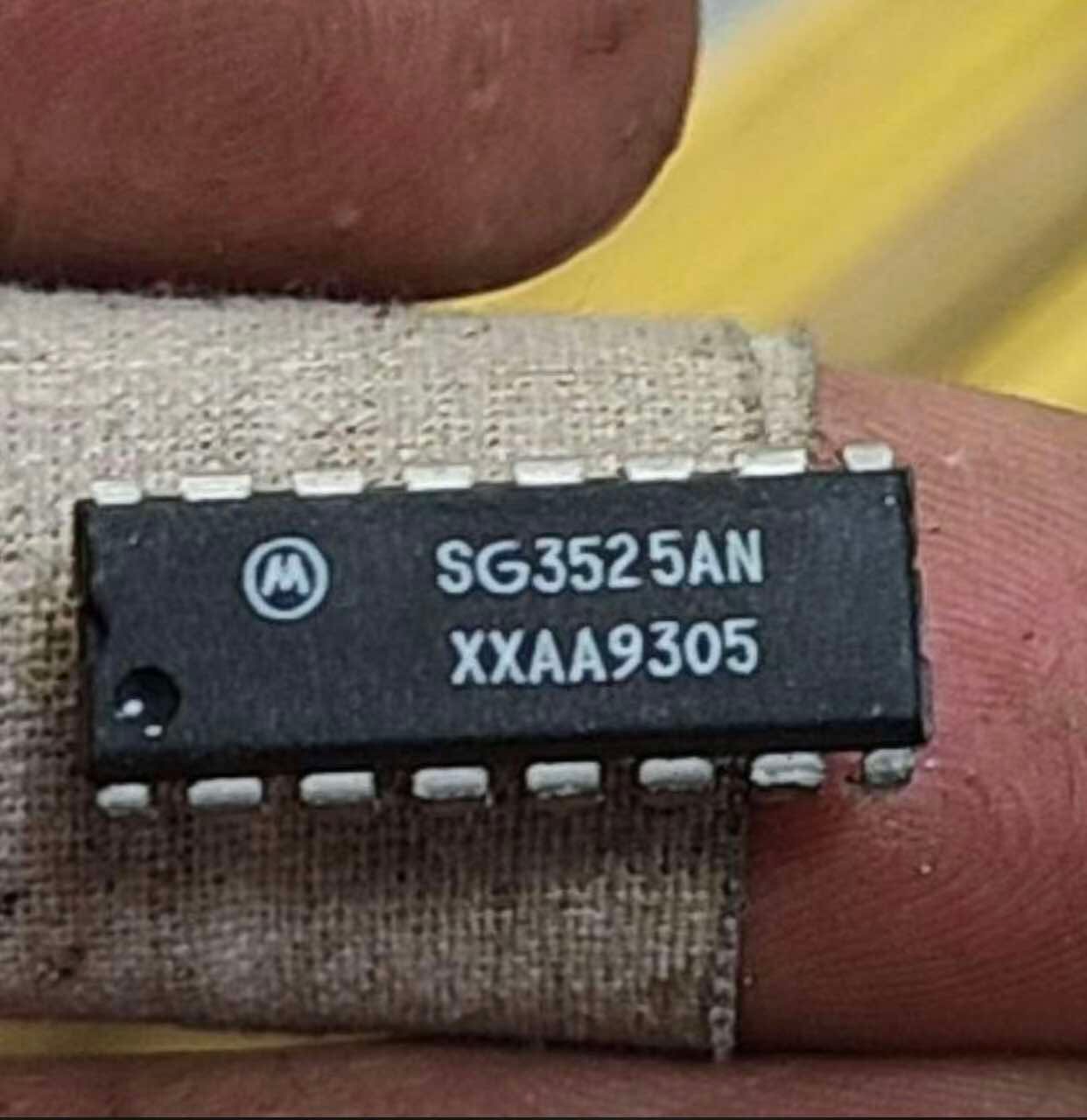 SG3525AN Motorola Original PWM Controller