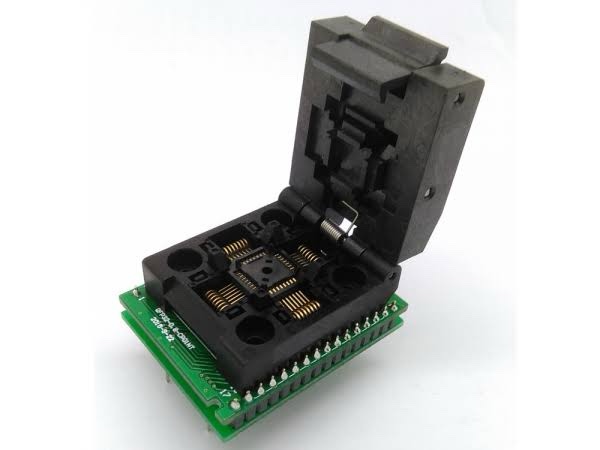 Buy TQFP 32-Pin SMD IC Socket - Best Price in Pakistan at robostan.pk
